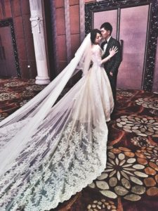 新秘RITA|新娘秘書|bride-涵涵|浪漫捲髮|乾燥花|不凋花|盤髮|蕾絲長頭紗|大眼妝|日系眼妝