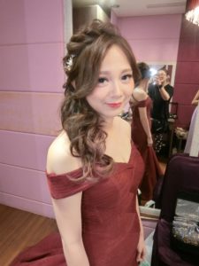 新秘RITA|新娘秘書|bride-涵涵|浪漫捲髮|乾燥花|不凋花|盤髮|蕾絲長頭紗|大眼妝|日系眼妝