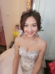 新娘秘書 | 新秘RITA | 新娘造型 | 北部新秘 | 新秘推薦 | 新莊新秘 | 圓眼新秘 | 圓眼 | 大眼妝 | 蕾絲長頭紗 | 仙仙風 | 低馬尾 | 編髮 | 盤髮 | 乾燥花不凋花花飾 | 線條感