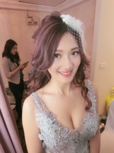 新娘秘書 | 新秘RITA | 新娘造型 | 北部新秘 | 新秘推薦 | 新莊新秘 | 圓眼新秘 | 圓眼 | 大眼妝 | 蕾絲長頭紗 | 仙仙風 | 低馬尾 | 編髮 | 盤髮 | 乾燥花不凋花花飾 | 線條感